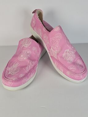 Vionic Malibu Slip-On sneakers In Jellyfish Proteus pink Colorway Size 10 Beachy